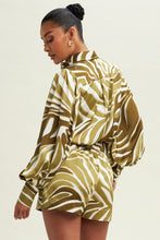 Cargar imagen en el visor de la galería, Exotic Love| Zebra Print Short Set
