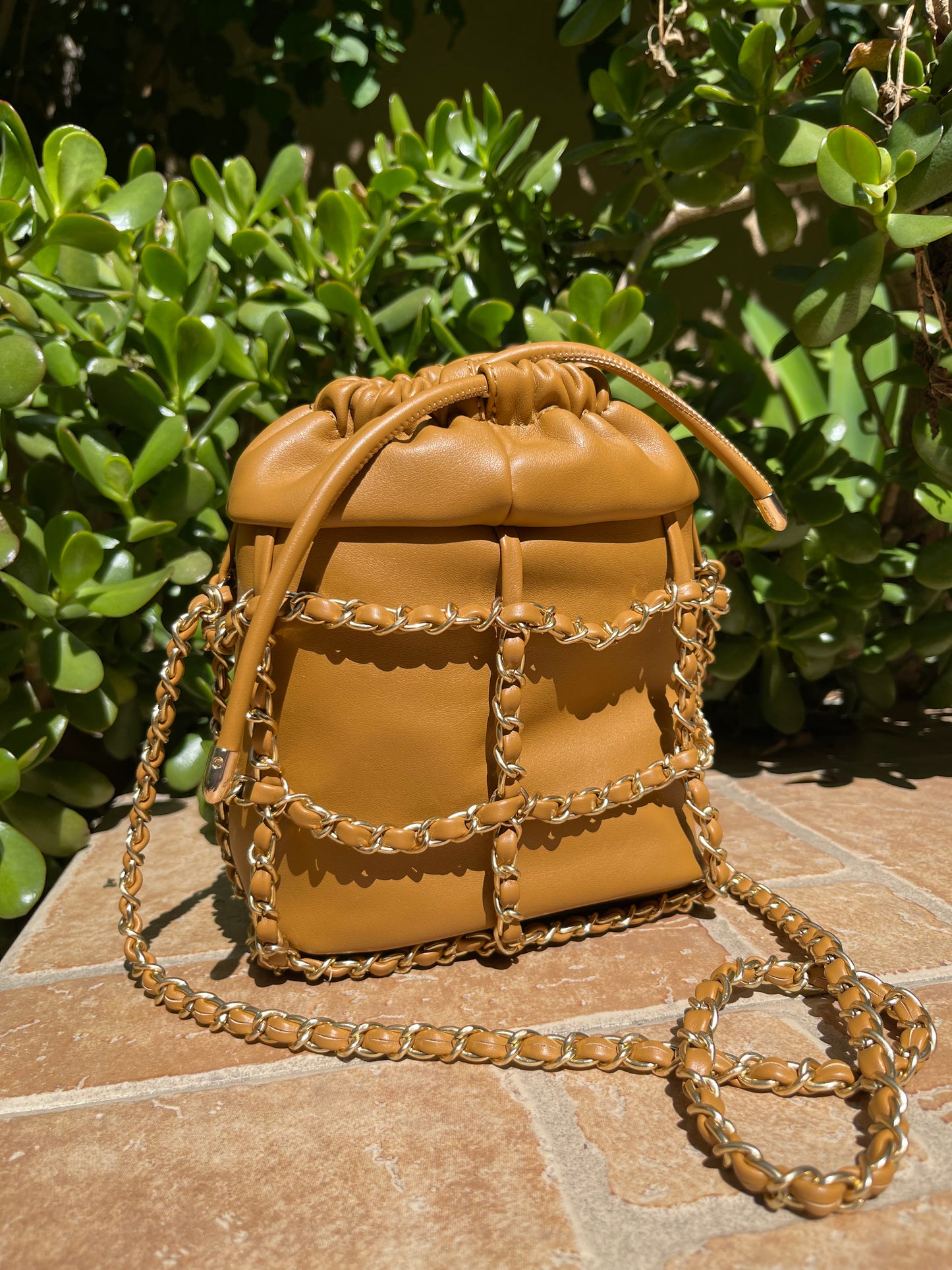 Coco| Drawstring Shoulder Bag